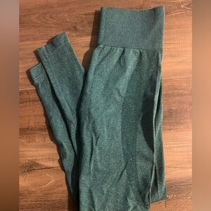 Green contour leggings